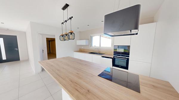 Maison plain pied à PALAJA avec Piscine