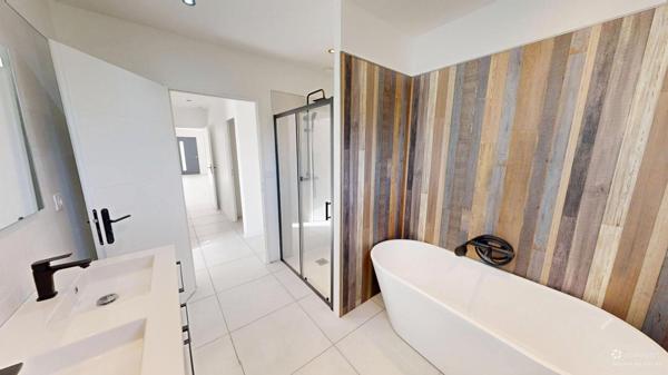 Maison plain pied à PALAJA avec Piscine