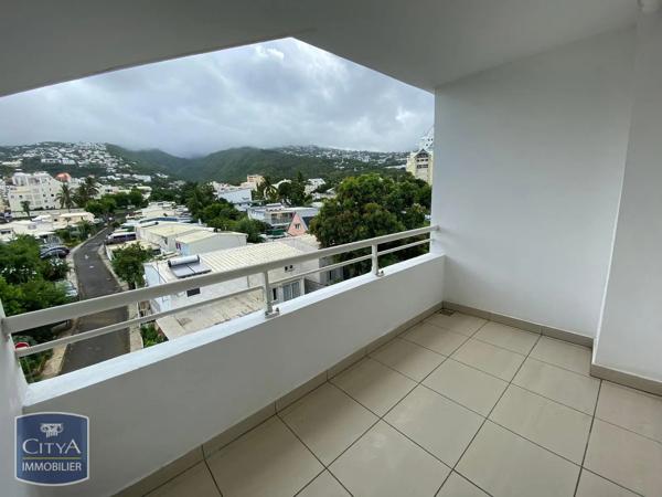 Appartement à louer 5 pièces 129.05m² Saint-Denis (97400)