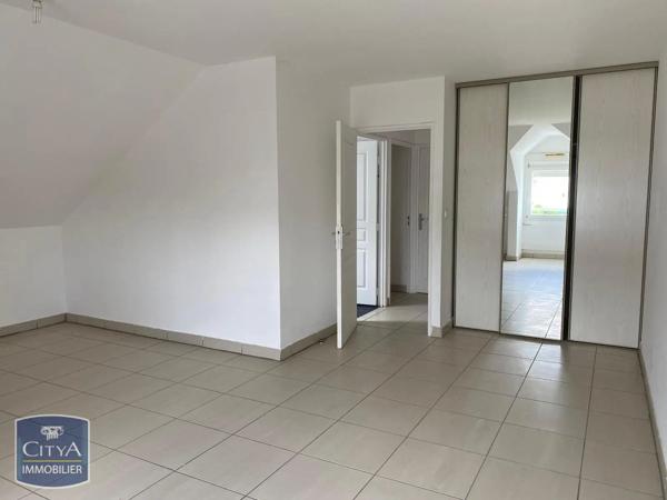 Appartement à louer 5 pièces 129.05m² Saint-Denis (97400)
