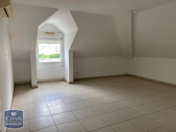 Appartement à louer 5 pièces 129.05m² Saint-Denis (97400)