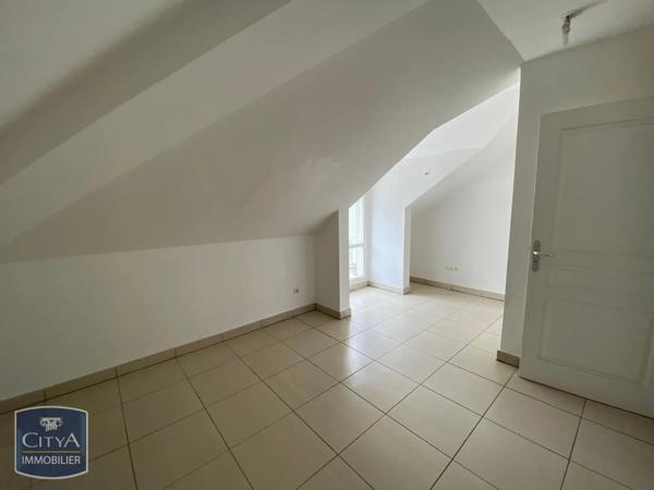 Appartement à louer 5 pièces 129.05m² Saint-Denis (97400)