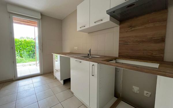 Maison à louer    4 pièces •  Montrabé