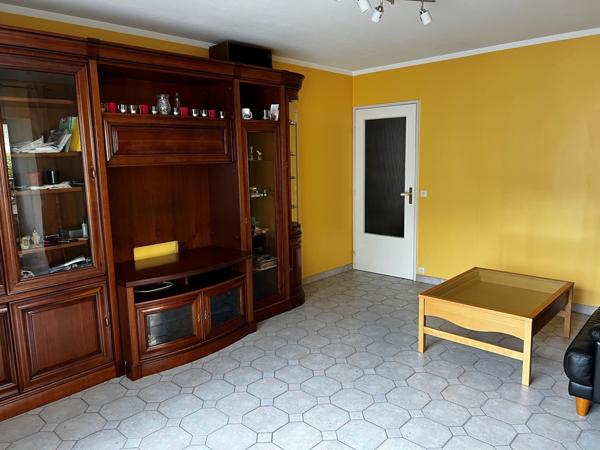 Appartement à Magny-les-Hameaux 78114