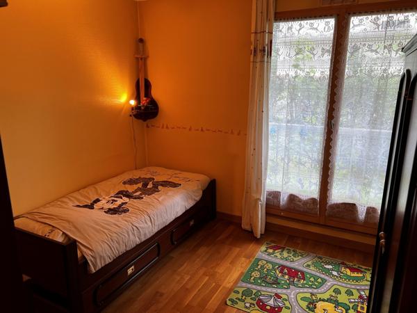 Appartement à Magny-les-Hameaux 78114