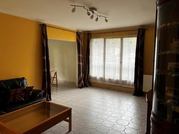 Appartement à Magny-les-Hameaux 78114