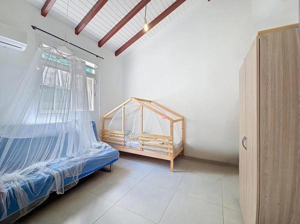 Villa spacieuse avec vue mer 3 chambres, potentiel d’agrandissement – Vieux-Habitants (971)