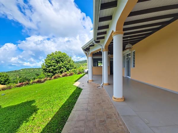 Villa spacieuse avec vue mer 3 chambres, potentiel d’agrandissement – Vieux-Habitants (971)