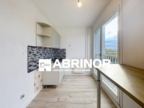 F1 Bis 35 M² – Vue Dégagé – Parking Couvert – Quartier Saint-Jacques Saint-Roch AMIENS