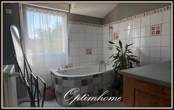 Maison à vendre 5 pièces  (44)