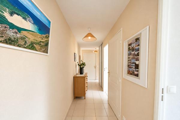 A VENDRE – Vannes Ouest Appartement 3 chambres Terrasse 2 garages