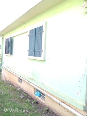 Immeuble  8 pièce(s) 175m2 au lamentin