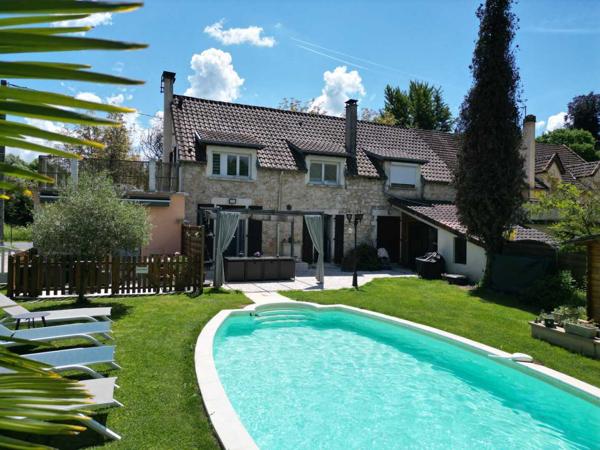 Maison ancienne - Souillac SOUILLAC, Maison 4 chambres, Gite, piscine et jardin.