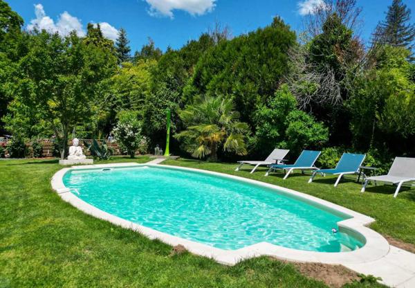 Maison ancienne - Souillac SOUILLAC, Maison 4 chambres, Gite, piscine et jardin.
