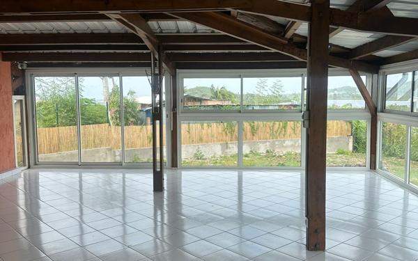 Maison à louer    5 pièces •  Dzaoudzi