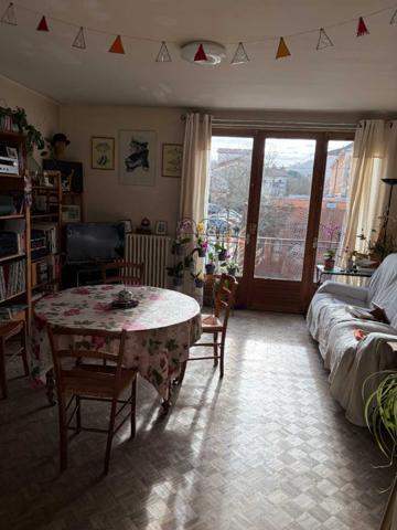 Maison ancienne - Perigueux Immeuble de rapport évolutif de 200 m2 habitable avec garages, jardin et potentiel d’aménagement
