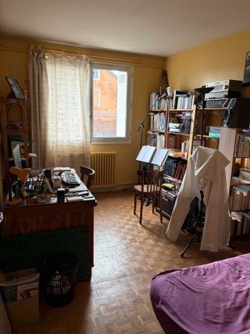 Maison ancienne - Perigueux Immeuble de rapport évolutif de 200 m2 habitable avec garages, jardin et potentiel d’aménagement