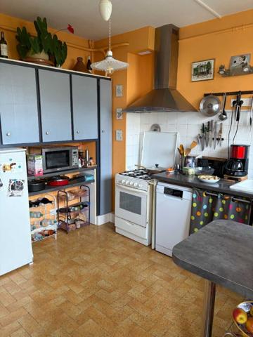 Maison ancienne - Perigueux Immeuble de rapport évolutif de 200 m2 habitable avec garages, jardin et potentiel d’aménagement