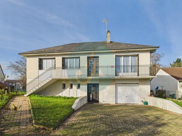 Fourchambault (58600) Pavillon sur sous-sol 186m2 avec 5 chambres et terrain clos