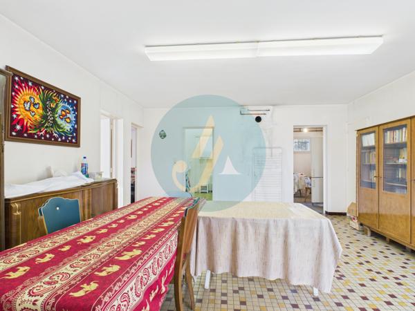 Fourchambault (58600) Pavillon sur sous-sol 186m2 avec 5 chambres et terrain clos