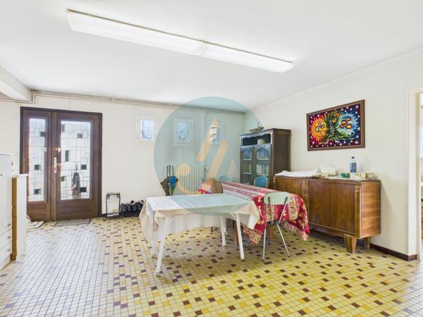 Fourchambault (58600) Pavillon sur sous-sol 186m2 avec 5 chambres et terrain clos