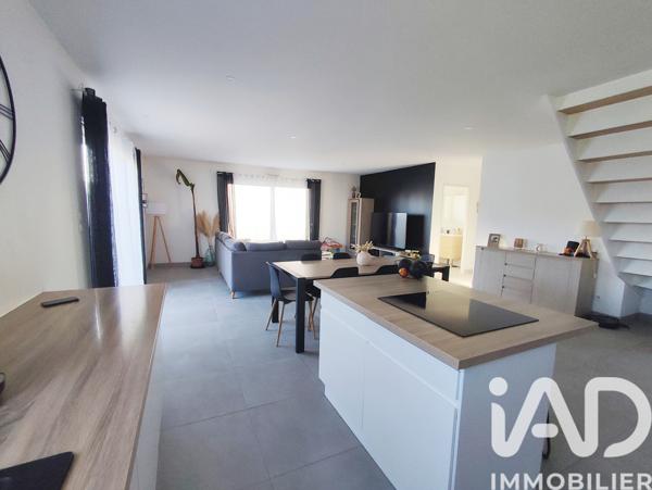 Maison à vendre 5 pièces 143 m² Monnaie