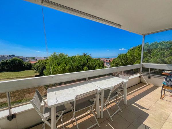 17200 ROYAN ROYAN - Superbe Appartement avec Aperçu Mer - Résidence de Standing au Coeur de Ville