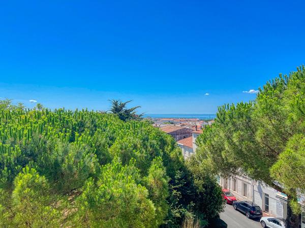 17200 ROYAN ROYAN - Superbe Appartement avec Aperçu Mer - Résidence de Standing au Coeur de Ville