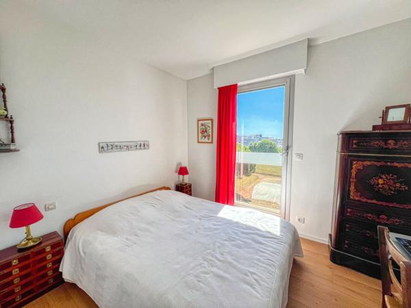 17200 ROYAN ROYAN - Superbe Appartement avec Aperçu Mer - Résidence de Standing au Coeur de Ville