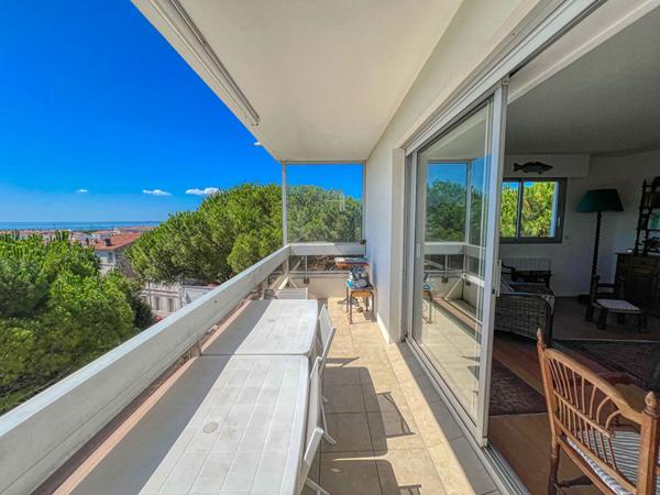 17200 ROYAN ROYAN - Superbe Appartement avec Aperçu Mer - Résidence de Standing au Coeur de Ville