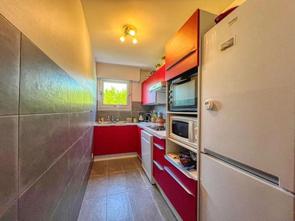 17200 ROYAN ROYAN - Superbe Appartement avec Aperçu Mer - Résidence de Standing au Coeur de Ville