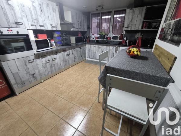 Maison 5 pièces de 103 m² à Marcilly-le-Hayer (10290)