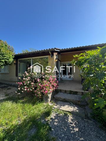 Maison avec piscine et garage