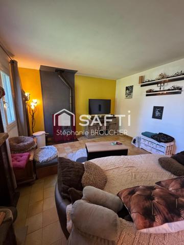 Maison avec piscine et garage