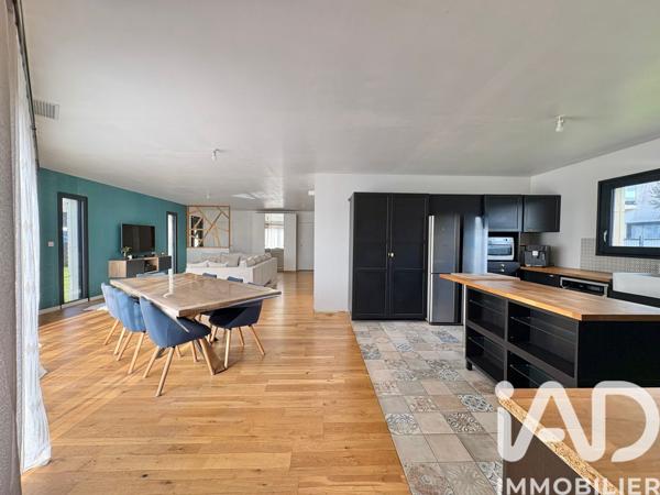 Maison à vendre 6 pièces 177 m² Cadaujac