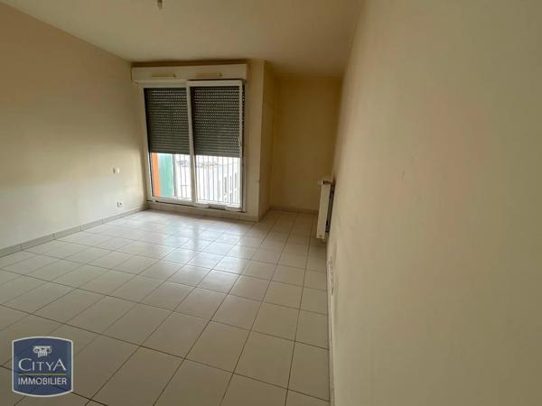 Appartement à louer 1 pièce 27.31m² Évry-Courcouronnes (91000)