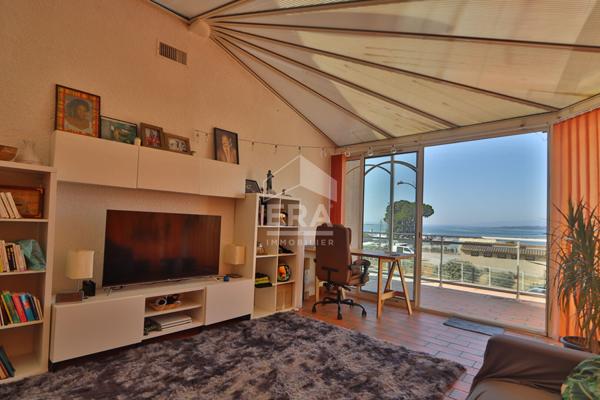 MAGNIFIQUE VILLA CONTEMPORAINE AVEC VUE MER ? SECTEUR LA NAUTIQUE