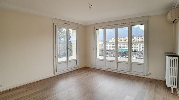 A VENDRE-Très beau T3 Climatisé. Marcelin Berthelot avec de belles terrasses, belles vues