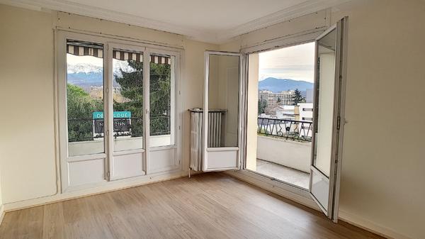 A VENDRE-Très beau T3 Climatisé. Marcelin Berthelot avec de belles terrasses, belles vues