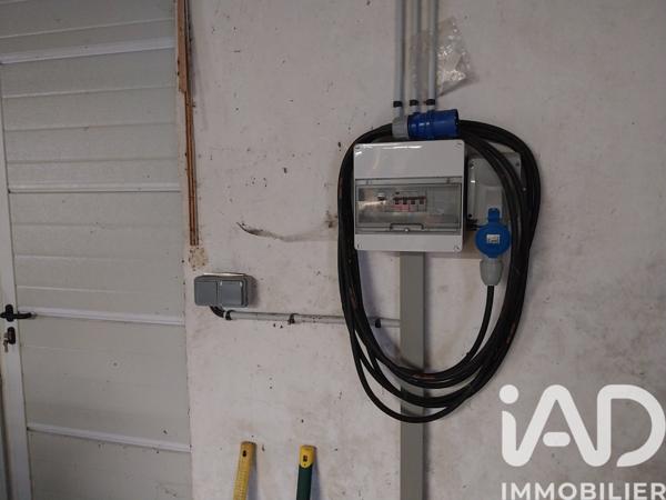 Maison à vendre 4 pièces 146 m² Saint-Yrieix-sous-Aixe