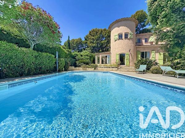 Maison à vendre 7 pièces 170 m² Sanary-sur-Mer