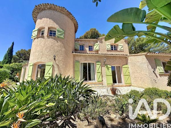 Maison à vendre 7 pièces 170 m² Sanary-sur-Mer