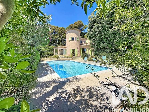 Maison à vendre 7 pièces 170 m² Sanary-sur-Mer