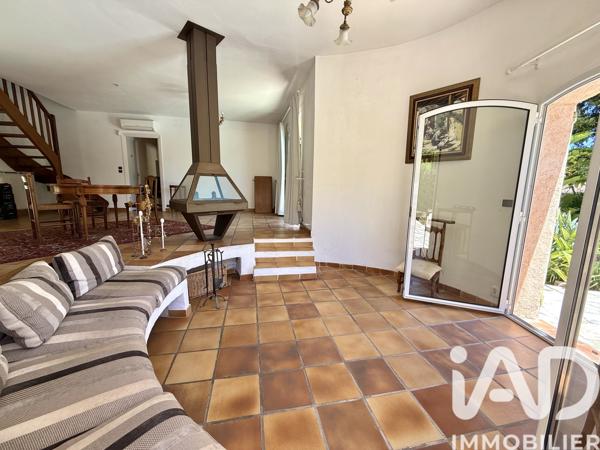Maison à vendre 7 pièces 170 m² Sanary-sur-Mer