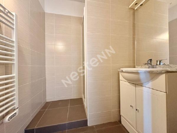 Appartement Marseille 4 pièce(s) 100m² Saint Anne Traversant Terrasse Box en supp