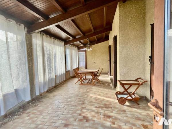 Maison familiale spacieuse au cœur de Saint-Jean-de-Muzols, terrain clos de 781 m²