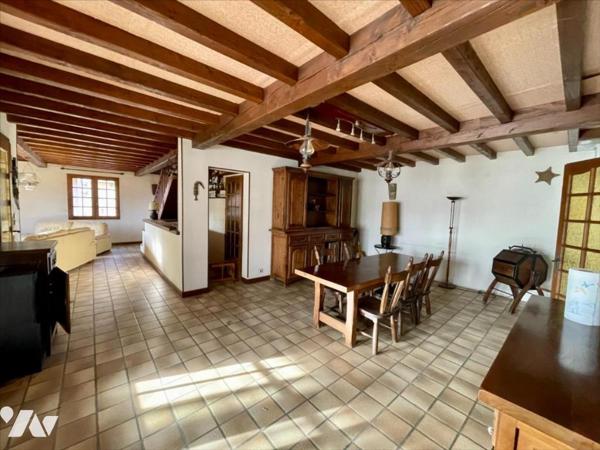 Maison familiale spacieuse au cœur de Saint-Jean-de-Muzols, terrain clos de 781 m²