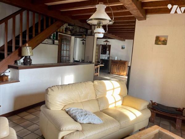 Maison familiale spacieuse au cœur de Saint-Jean-de-Muzols, terrain clos de 781 m²