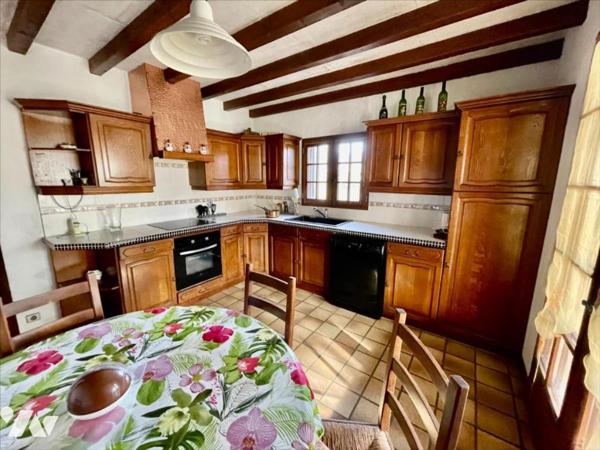 Maison familiale spacieuse au cœur de Saint-Jean-de-Muzols, terrain clos de 781 m²