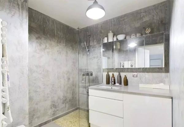 Appartement 3 pièces lumineux avec deux terrasses